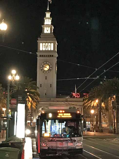 MUNI New Flyer Xcelsior XDE40 8882